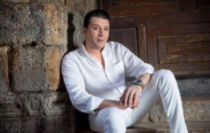 مصطفى كامل يستكمل مهام عمله في نقابة الموسيقيين بعد استقالته