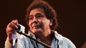 “القرن” يبدأ الليلة.. محمد منير ورامي صبري وفريق شارموفرز في ليلة غنائية استثنائية