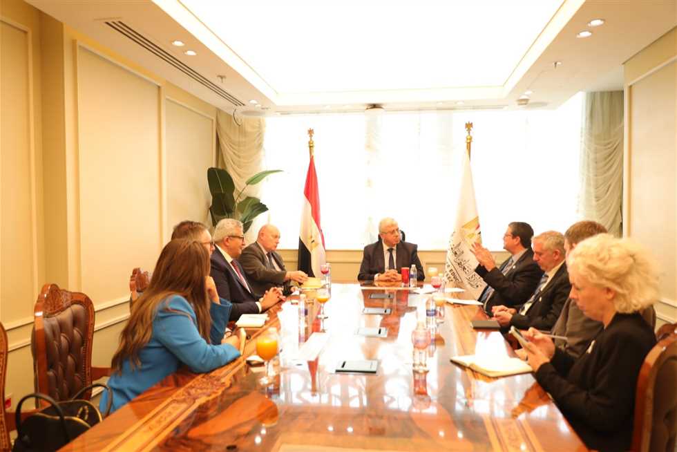 وزير التعليم العالي يستقبل وفد من الوكالة الجامعية للفرانكوفونية لبحث سبل دعم التعاون المشترك
