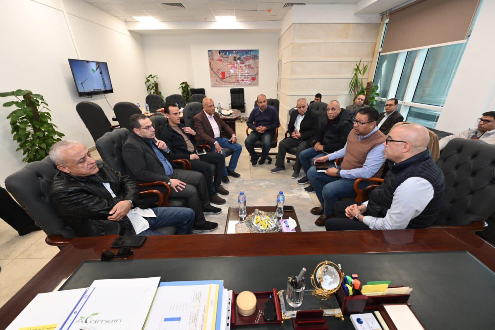 وزير الإسكان يعقد اجتماعا بمقر جهاز مدينة “العلمين الجديدة” لمتابعة سير العمل بالمشروعات الجارى