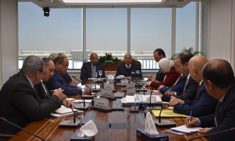 وزيرا النقل وقطاع الأعمال