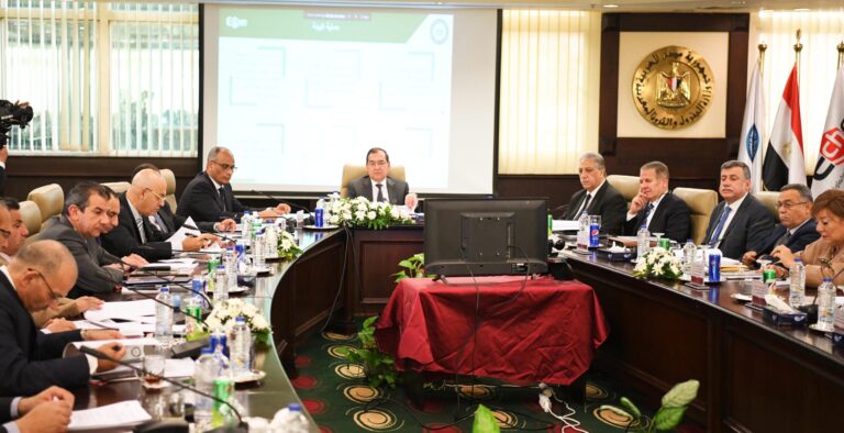 وزير البترول