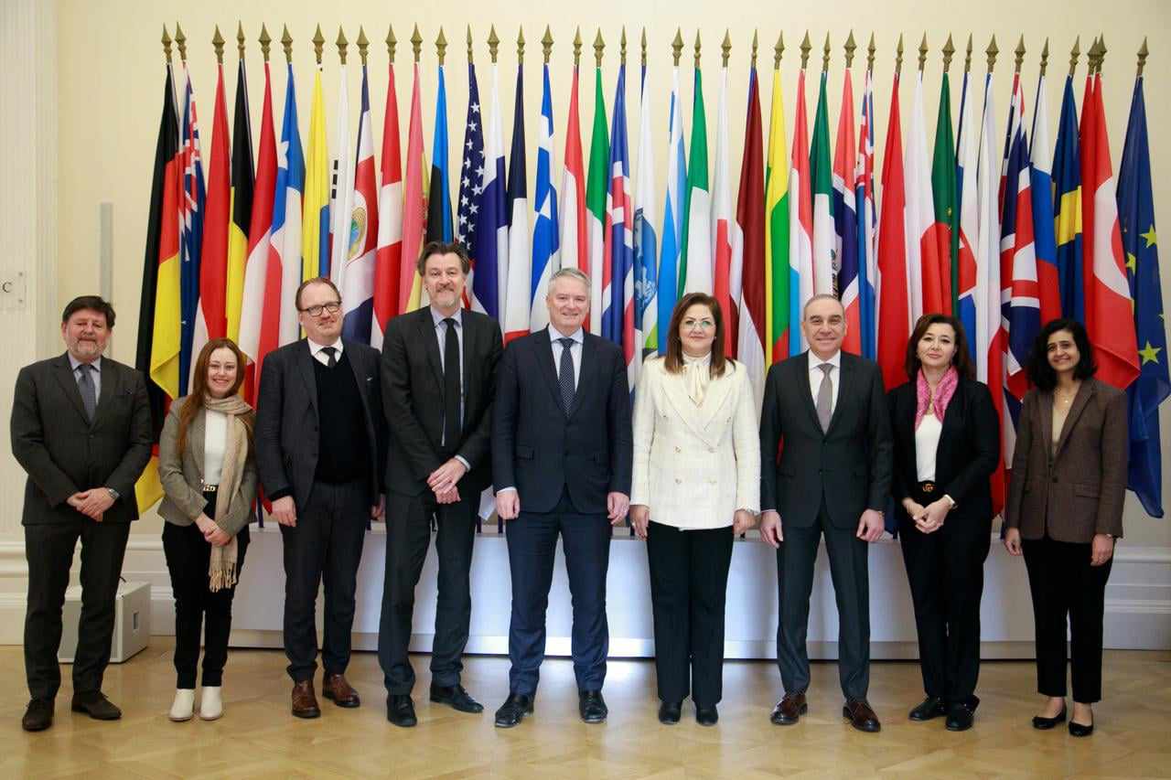 وزيرة التخطيط  تلتقي الأمين العام لمنظمة  التعاون الاقتصادي