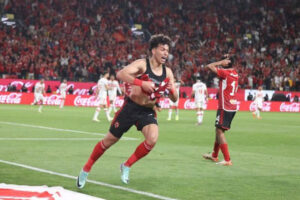 في قمة باهتة… عاشور وقفشة يمنحان الأهلي كأس مصر ومليون دولار