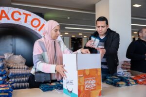 تحت شعار “أصلنا واحد وطبعنا غالب”.. اورنج تطمئن آلاف الأسر المستحقة للرعاية