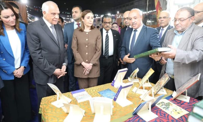 وزيرة الثقافة