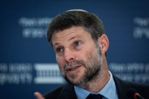 وزير المالية الإسرائيلي: لن نستسلم للضغوط الدولية وسندخل رفح الفلسطينية من أجل تفكيك حماس