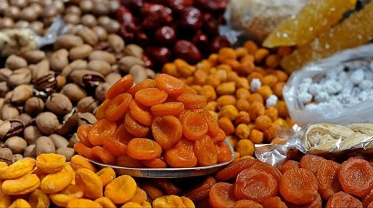 مكونات الياميش