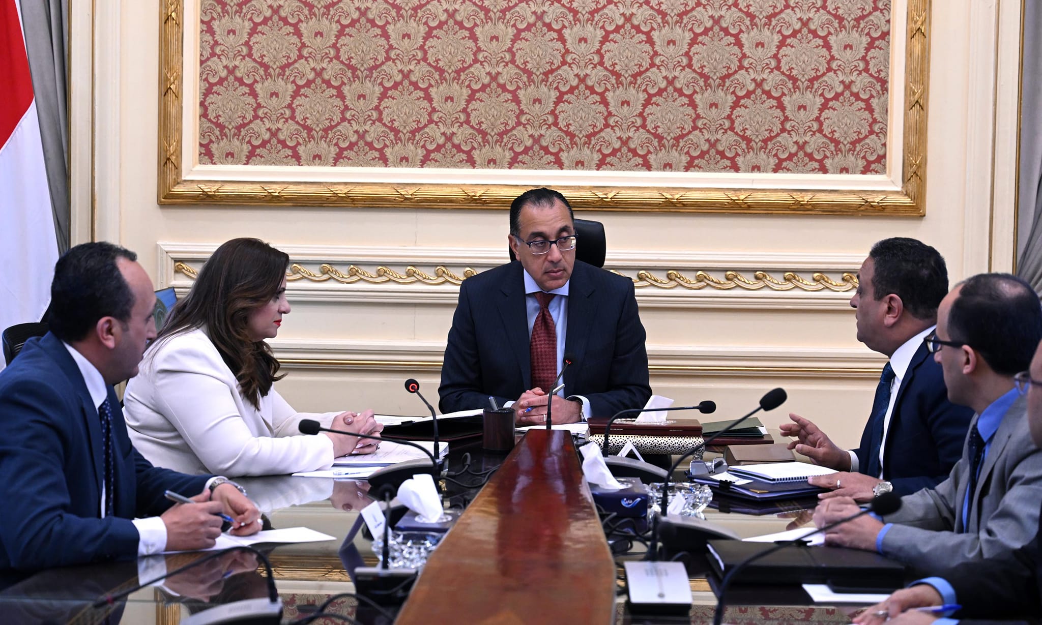 رئيس الوزراء يلتقي وزيرة الهجرة لمتابعة عدد من ملفات عمل الوزارة