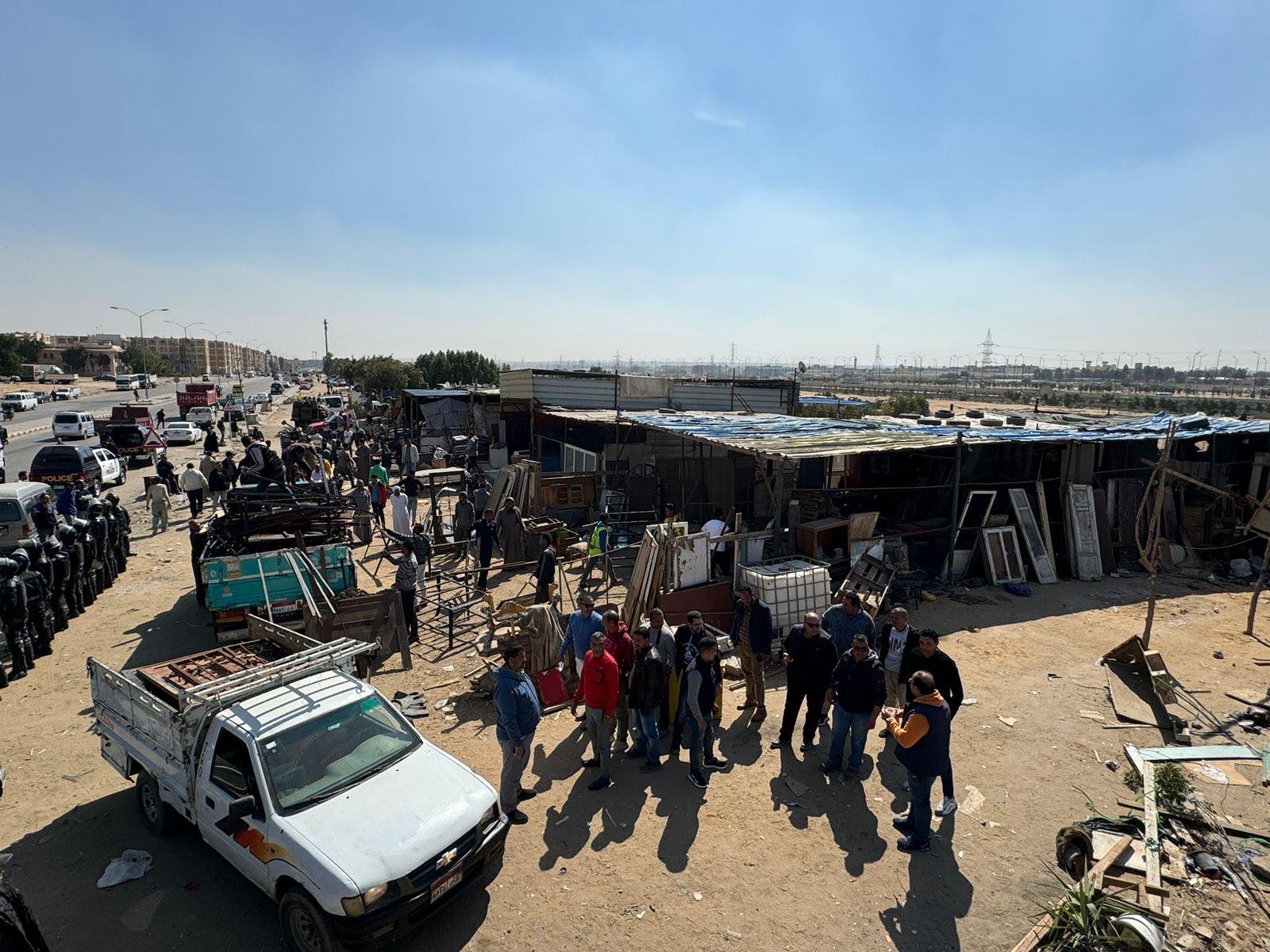 حملات لإزالة الاشغالات والتعديات بمدن القاهرة الجديدة و 6 أكتوبر وبدر والسادات