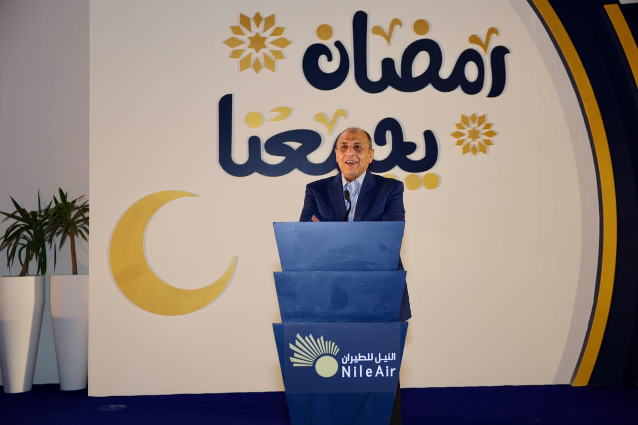 وزير الطيران: أدعو شركات الطيران المصرية للعمل تحت مظلة شبكة واحدة للدفع عجلة سوق الطيران المصري