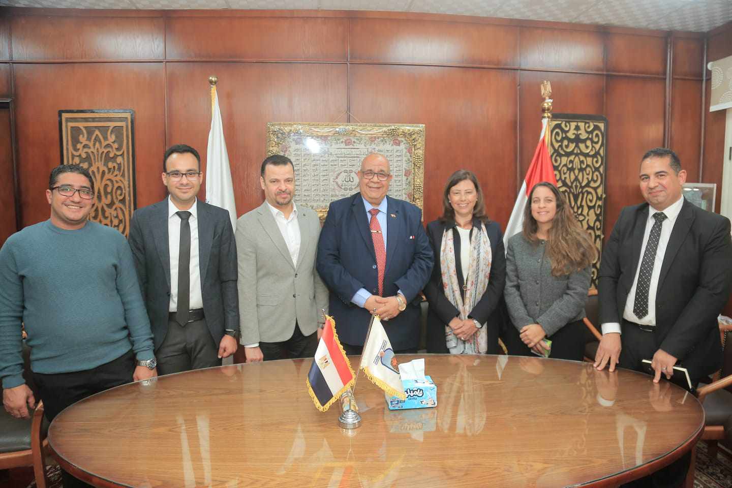 «إي اف چي للتنمية» توقع اتفاقية ثلاثية مع محافظة وجامعة الأقصر لتنفيذ مشروعات تنموية بقرية الدير