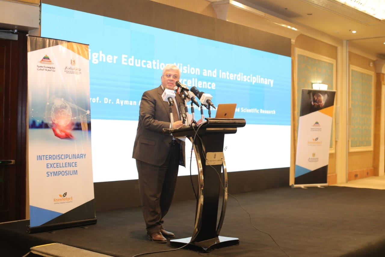 وزير التعليم العالي يؤكد تطبيق استراتيجية الابتعاث التي أطلقتها الوزارة