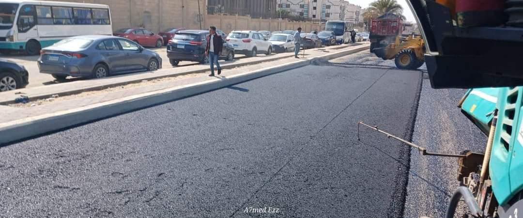 الإسكان: استكمال مشروعات تطوير الطرق بالمناطق الصناعية والسكنية بمدينة العبور