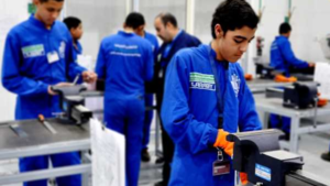 تشكيل لجنة لدراسة “غير القادرين” على تطبيق قرار الحد الأدنى للأجور