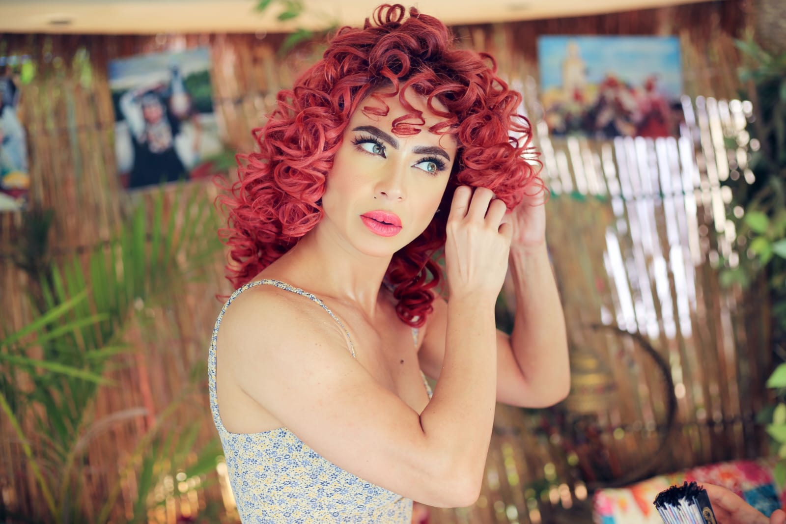 بالفيديو..   دوللي شاهين تنتهي من تصوير كليب “دوللي ست البنات”