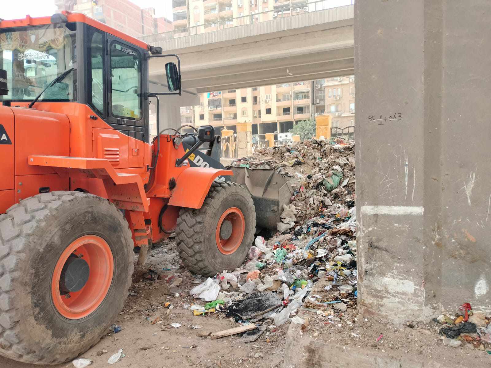 رفع ٧٠٠٠طن مخلفات ورتش بمحافظة الجيزة