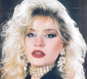 وفاة شيرين سيف النصر عن عمر يناهز الـ56 عاما