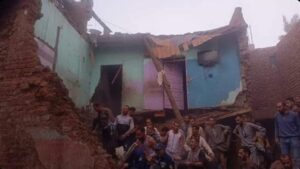 مأساة في أسيوط: انهيار منزل قديم يُودي بحياة اثنين ويُصيب 4 آخرين