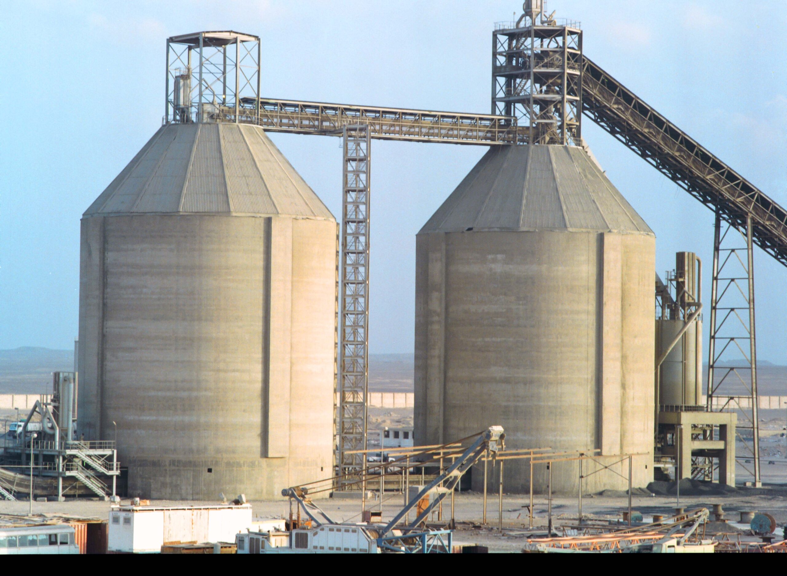 مصر بني سويف للأسمنت تتفق على سداد 260 مليون جنيه لصالح “أسيك” لإنهاء الخلاف