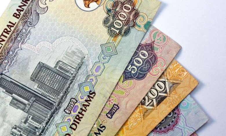 العملات العربية والأجنبية
