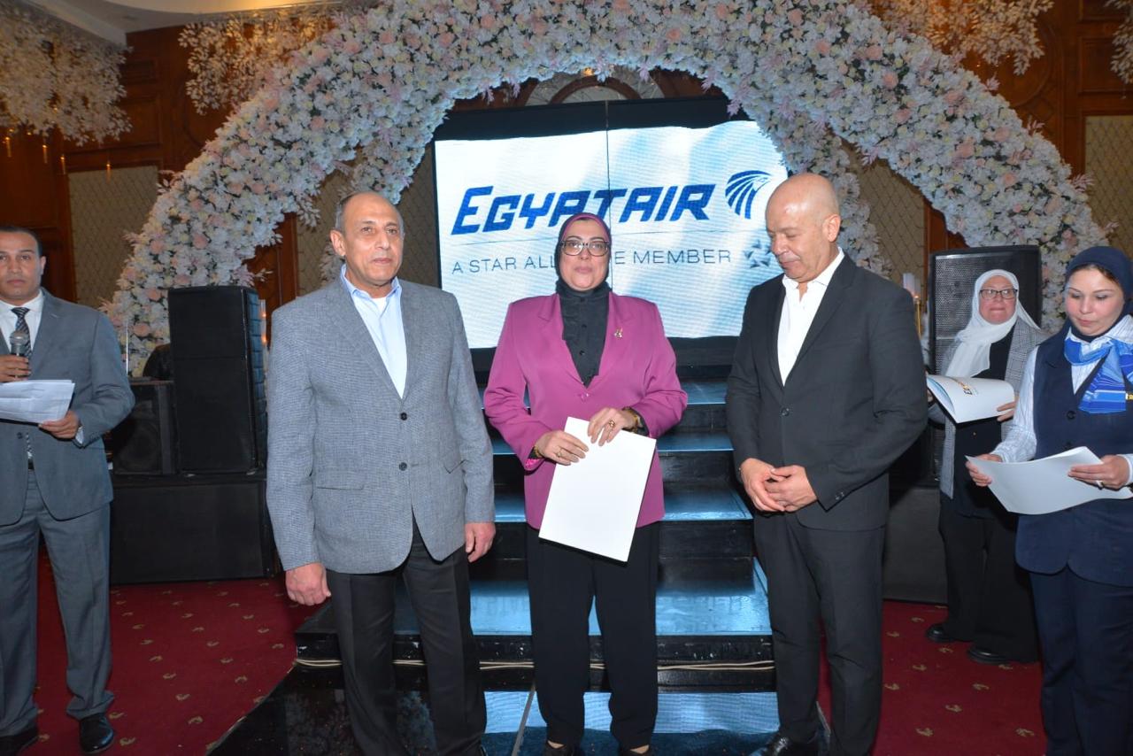 وزير الطيران المدني يشيد بجهود العاملين بشركة مصر للطيران وشركة إيركايرو خلال حفل الإفطار الرمضاني