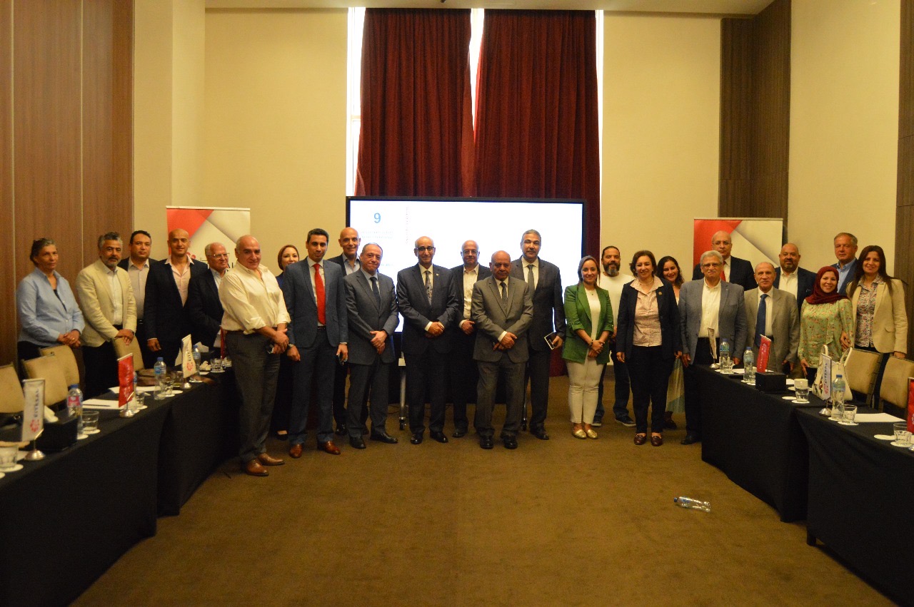 “اتصال” و “جمعية رجال الأعمال” تبحثان تنمية الصناعة لتحقيق المٌستهدف في الناتج القومي عام 2030