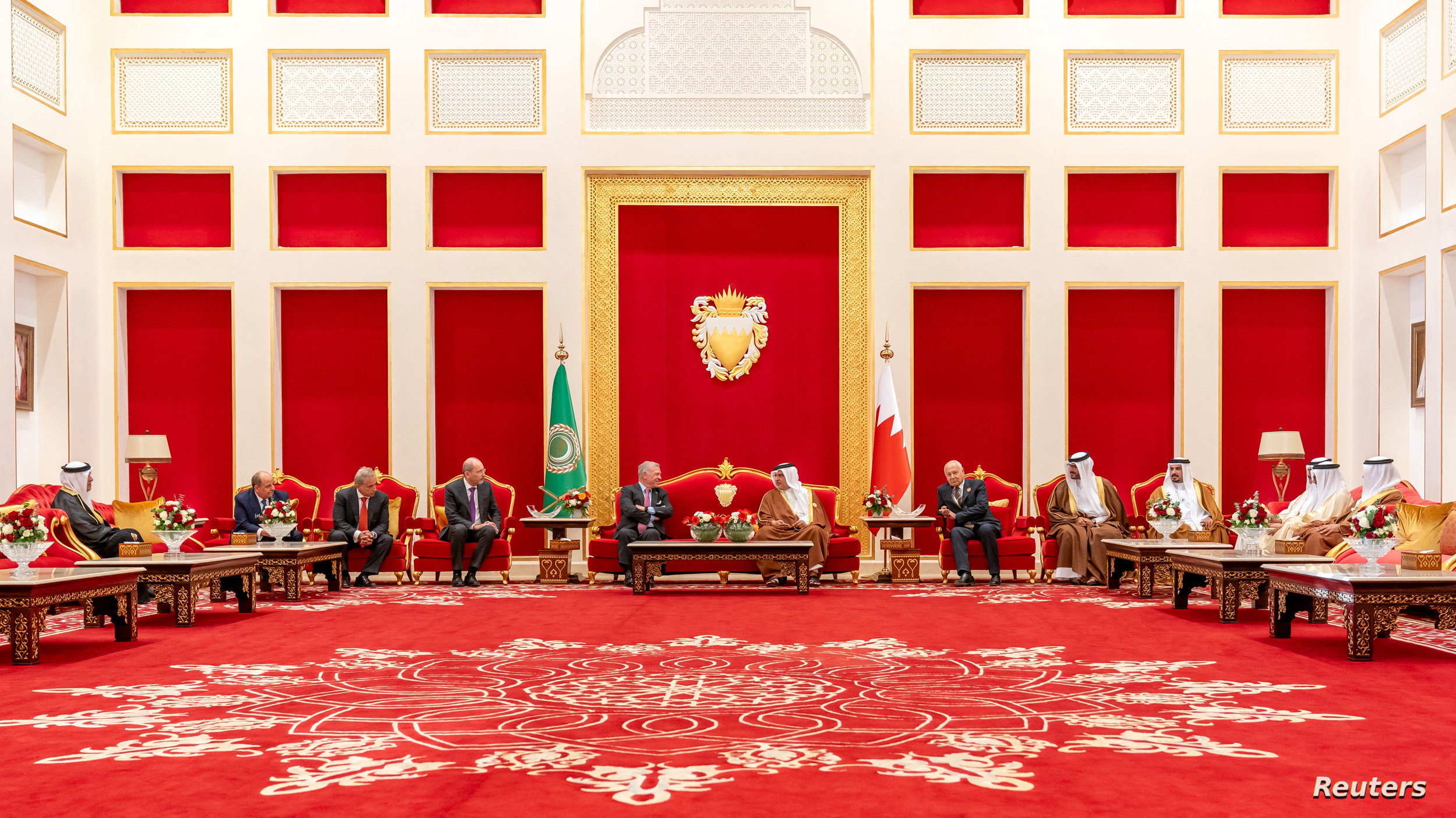 البيان الختامي لـ”القمة العربية” يشمل 16 بندًا ونص واضح برفض تهجير الفلسطينيين