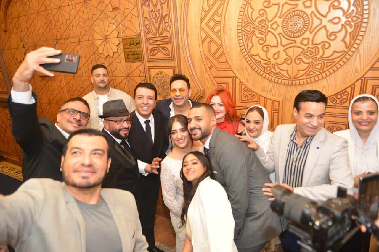 بالصور..مصطفى كامل يحتفل بعقد قران ابنته برفقة نجوم الفن والموسيقى
