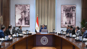 رئيس الوزراء يعقد اجتماعًا لمناقشة سبل تعزيز الصادرات المصرية من الدواء