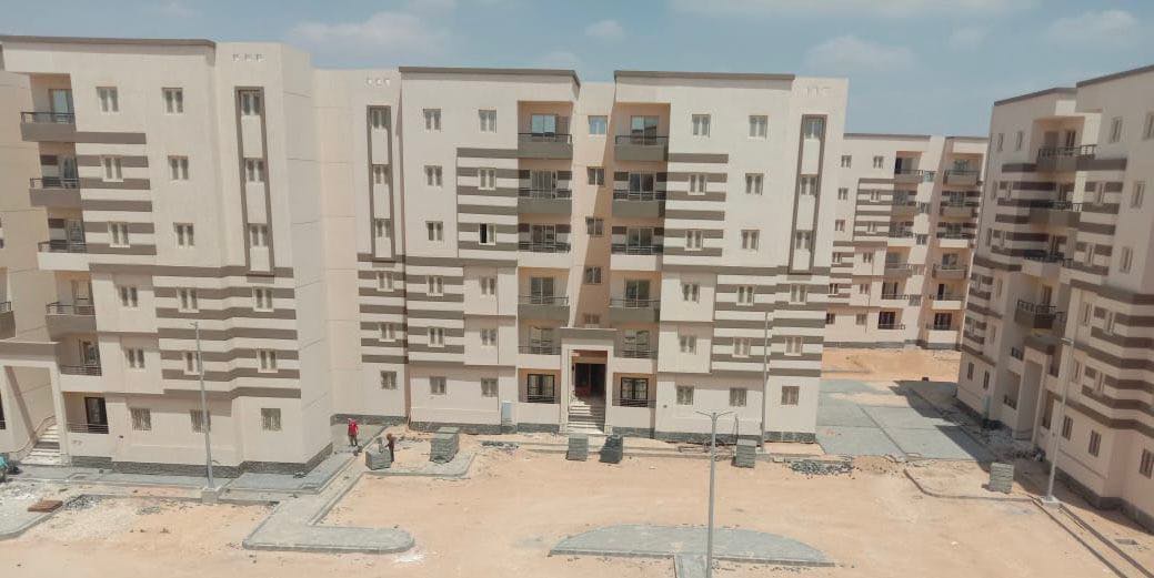 الإسكان تدرس استخدام مواد بناء صديقة للبيئة بمشروع سكن لكل المصريين