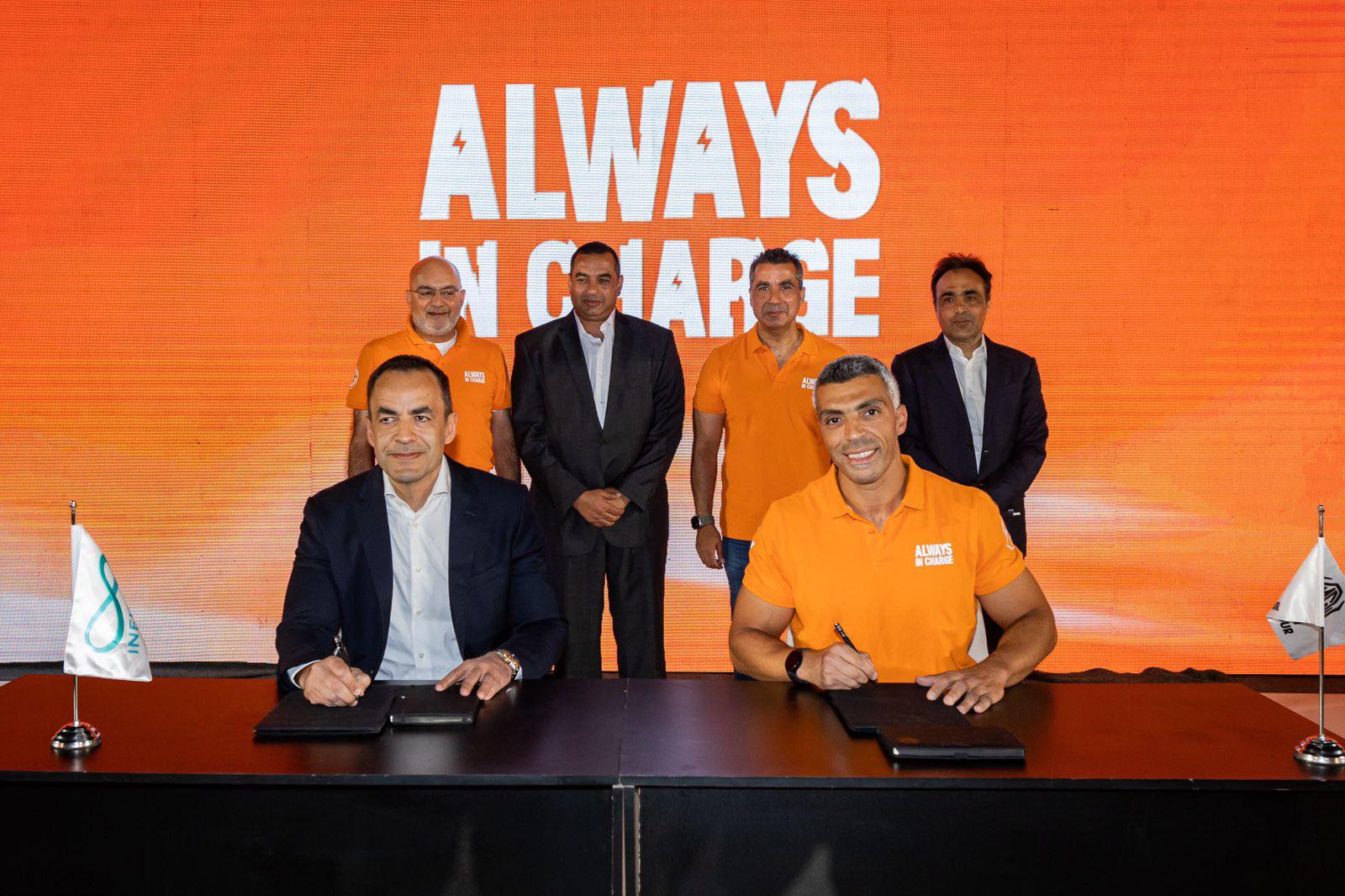 إنفنيتي والمنصور MG أوتوموتيف تتعاونان في توفير حلول شحن متطورة لعملاء MG4 الكهربائية