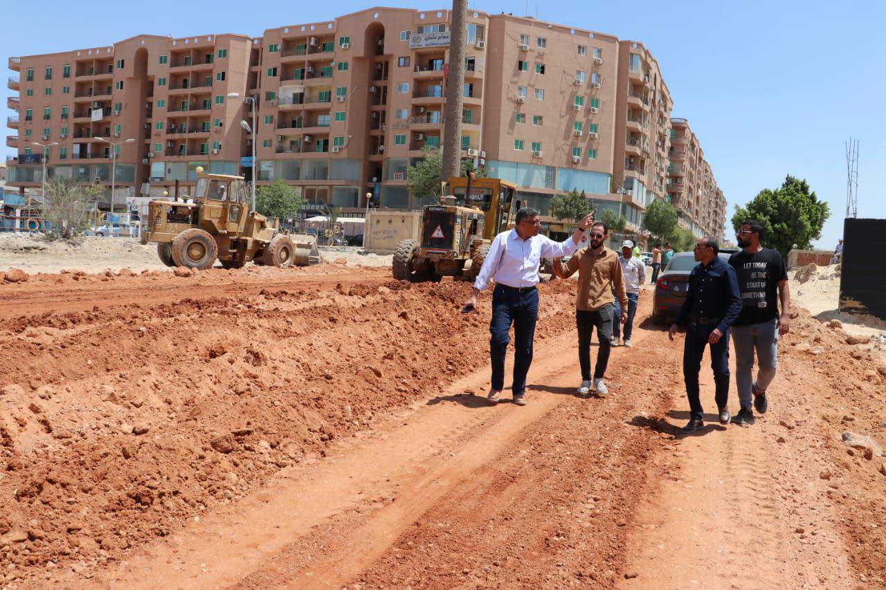 رئيس جهاز 6 أكتوبر يتابع أعمال التطوير ورفع الكفاءة بالقطاعين الشرقي والشمالي