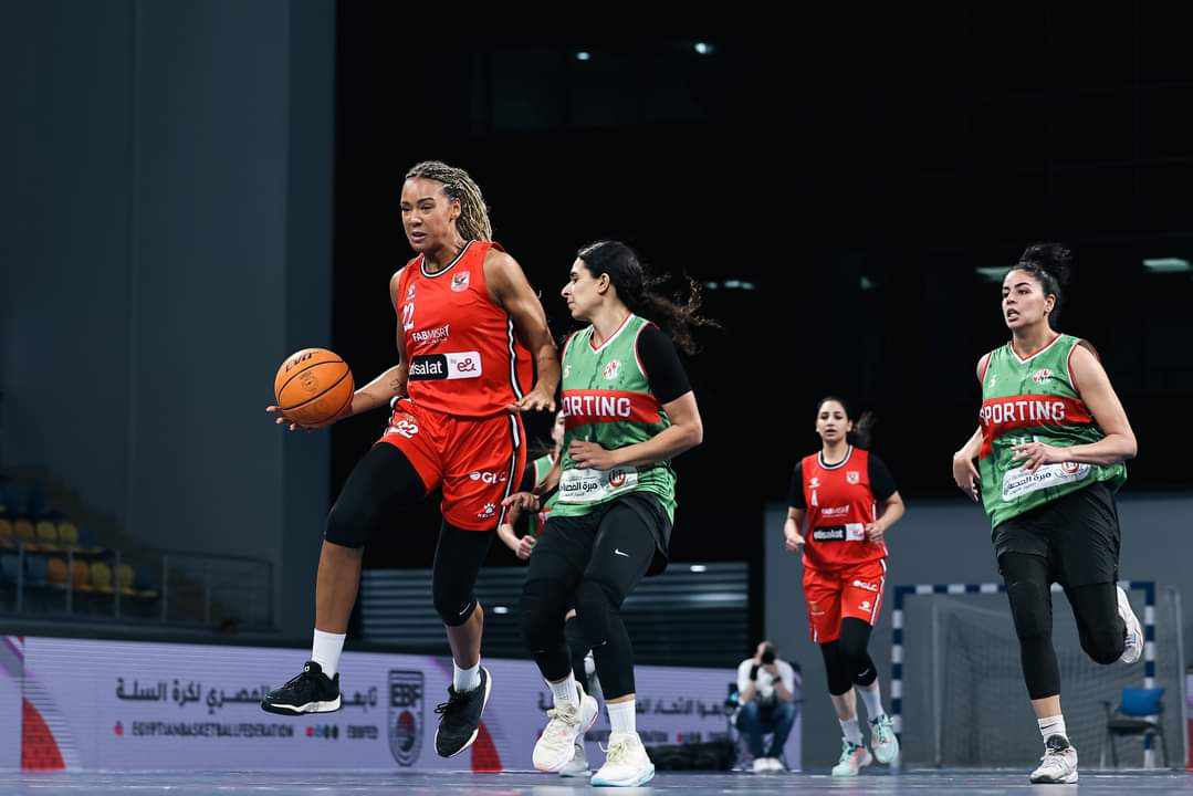 سيدات الأهلي يتوجن ببطولة السلة