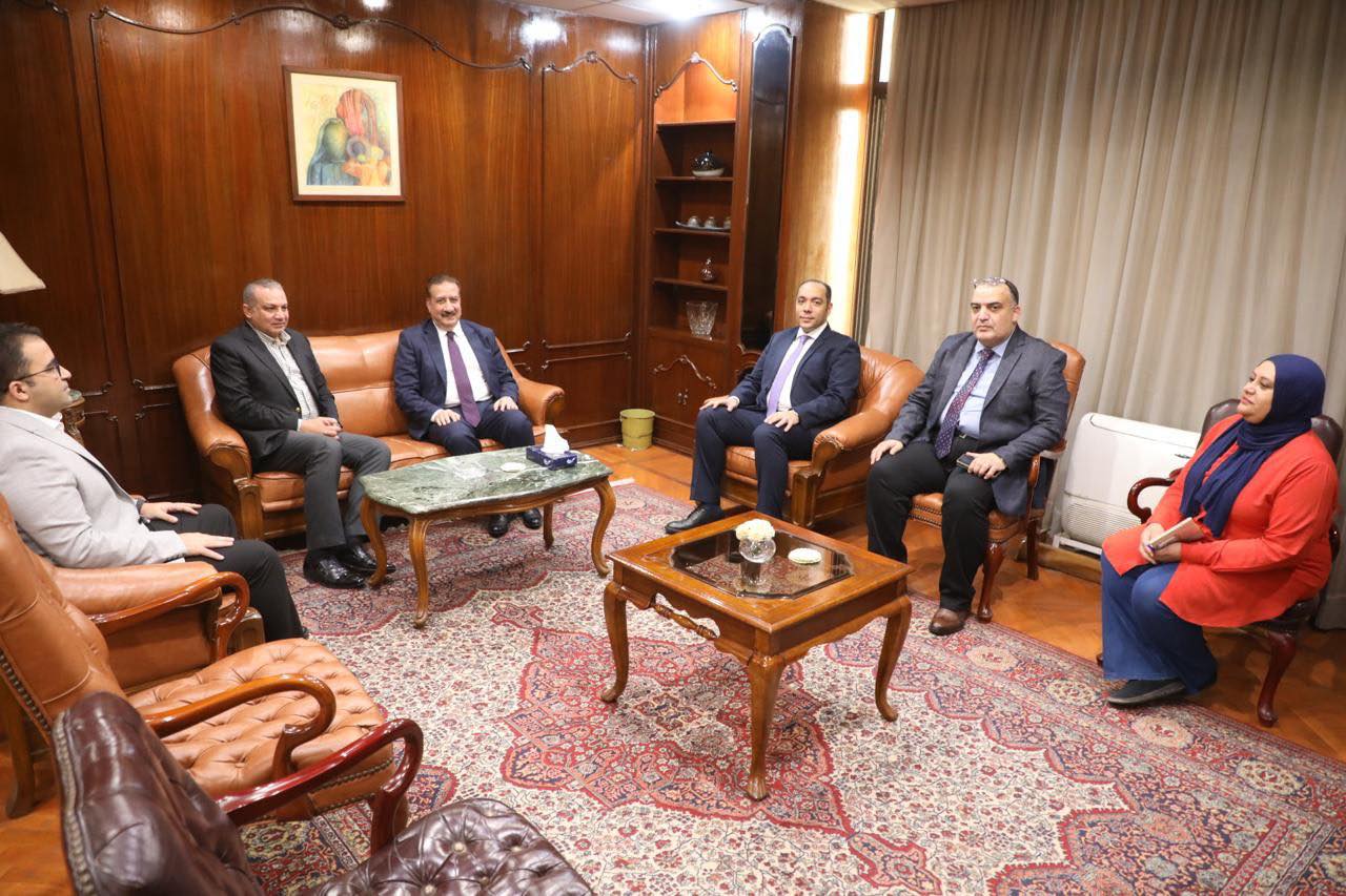 صندوق التنمية الحضرية يبحث تنفيذ المرحلة الثانية لتطوير المناطق غير المخططة بالمنوفية