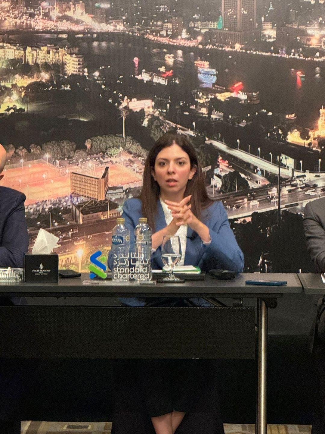 بنك ستاندرد تشارترد: سعر الدولار يسجل 48 جنيها لكل دولار في 2025