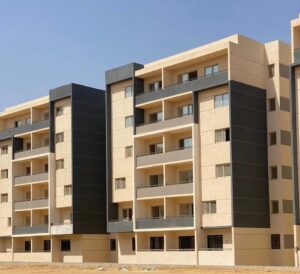 جهاز القاهرة الجديدة: تنفيذ طرق جديدة بالتجمع السادس ووحدات سكن لكل المصريين