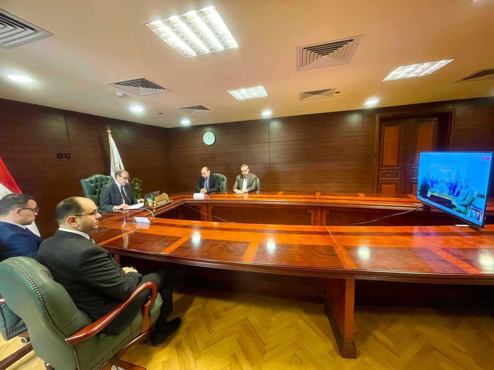 عبر الفيديو كونفرانس.. رئيس النيابة الإدارية يفتتح منظومة التحول الرقمى بالزقازيق