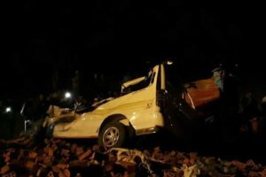 انفجار فرن صهر الحديد في الصف يُودي بحياة عامل ويُصيب 3 آخرين