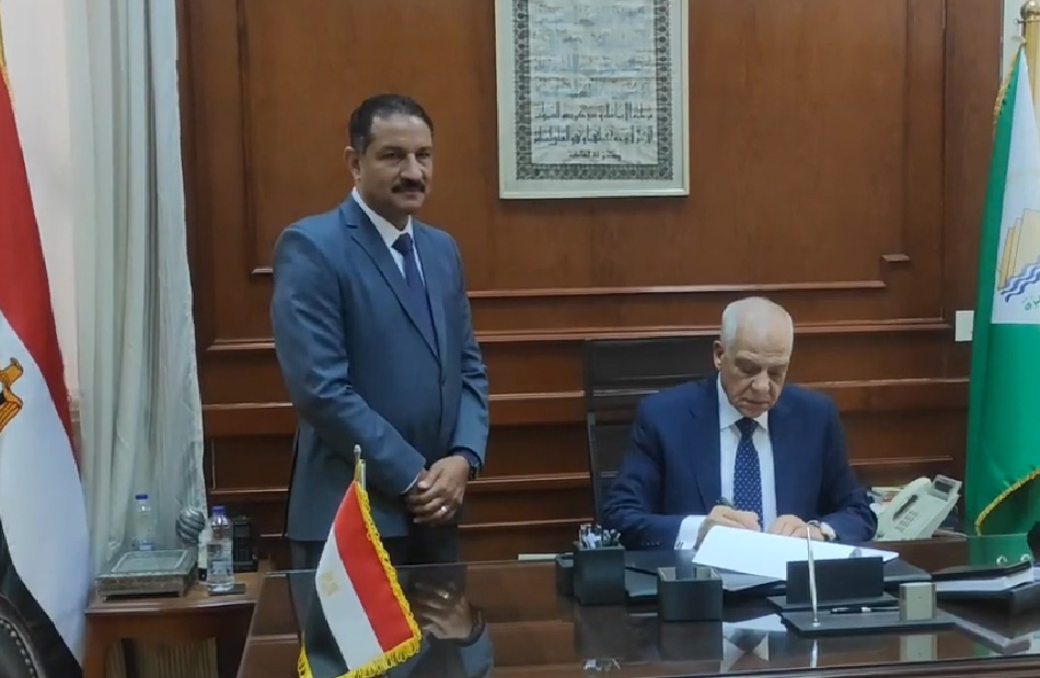 محافظ الجيزة يعتمد نتيجة الشهادة الإعدادية بنسبة نجاح 87.05 %.. فيديو