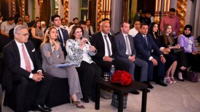وزيرة الهجرة