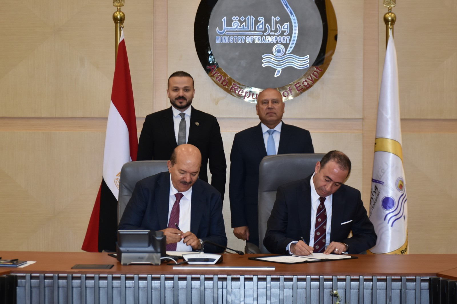 وزير النقل يشهد توقيع مذكرة تفاهم لانشاء أول مشروع من نوعه فى مصر لتخريد السفن بميناء دمياط