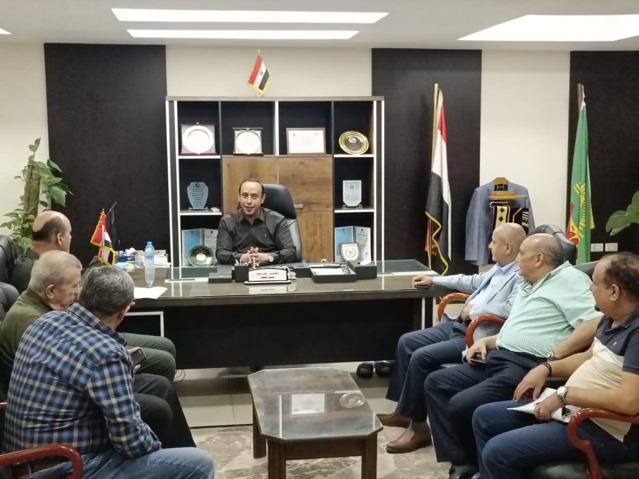 بيع محال تجارية وصيدلية بالأسواق المختلفة لدعم الخدمات بالشروق