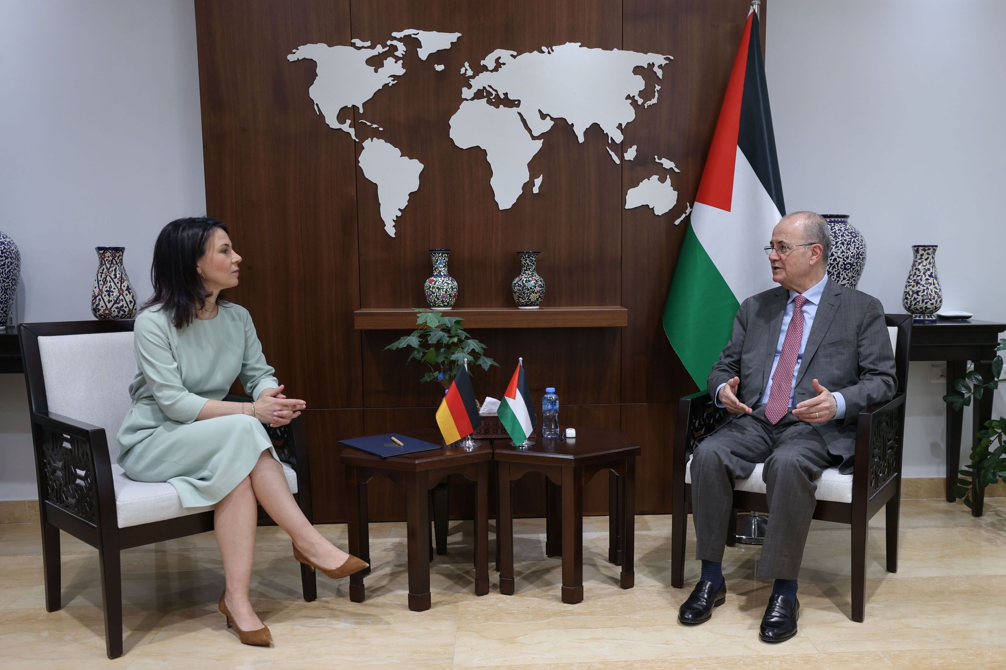 رئيس وزراء فلسطين: حديث إسرائيل عن طرف آخر يحكم غزة سيخلق فوضى