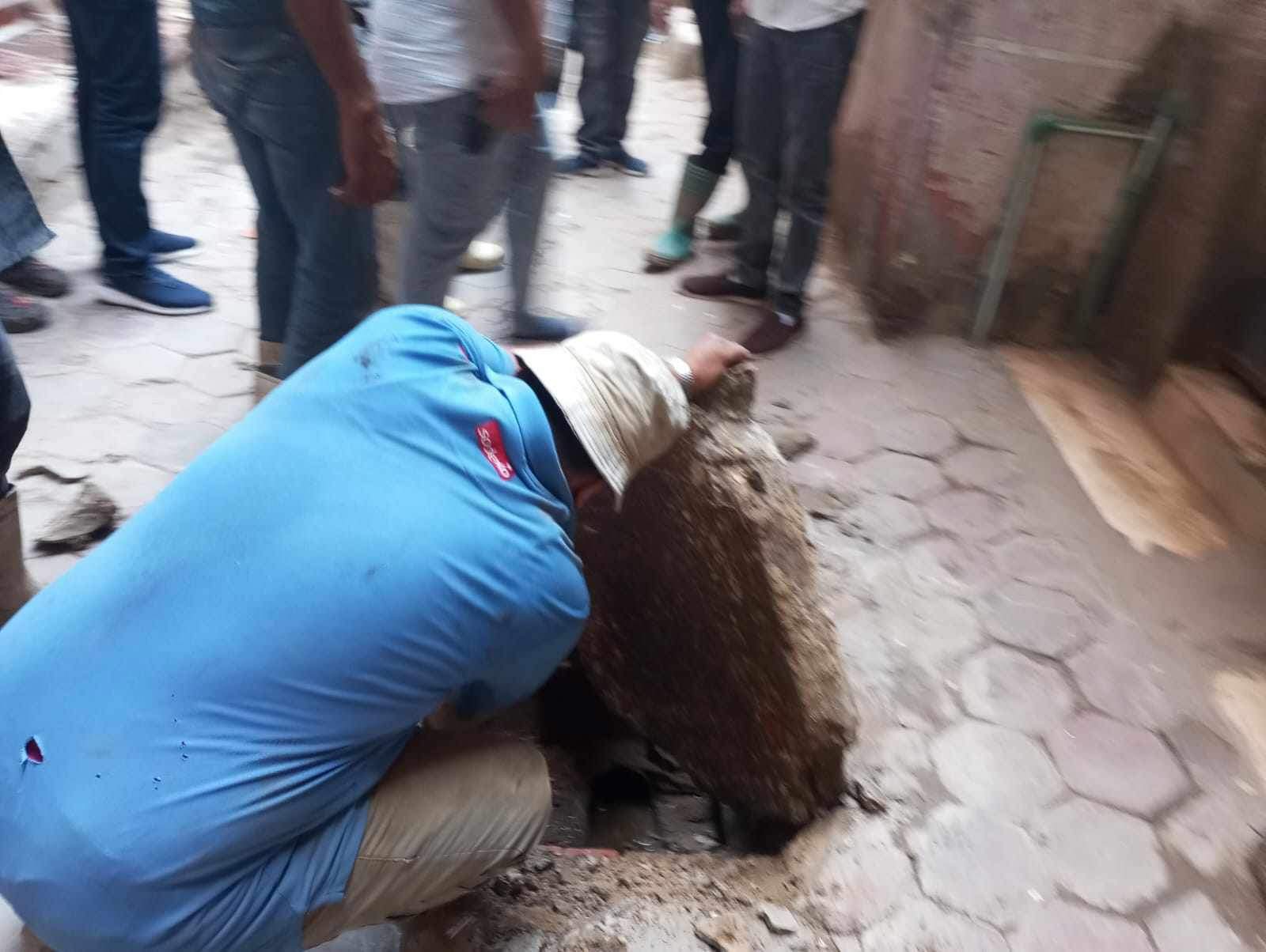 محافظة الجيزة تؤكد صحة وسلامه مياه شرب شارع سيد علي بالمعتمدية كرداسة