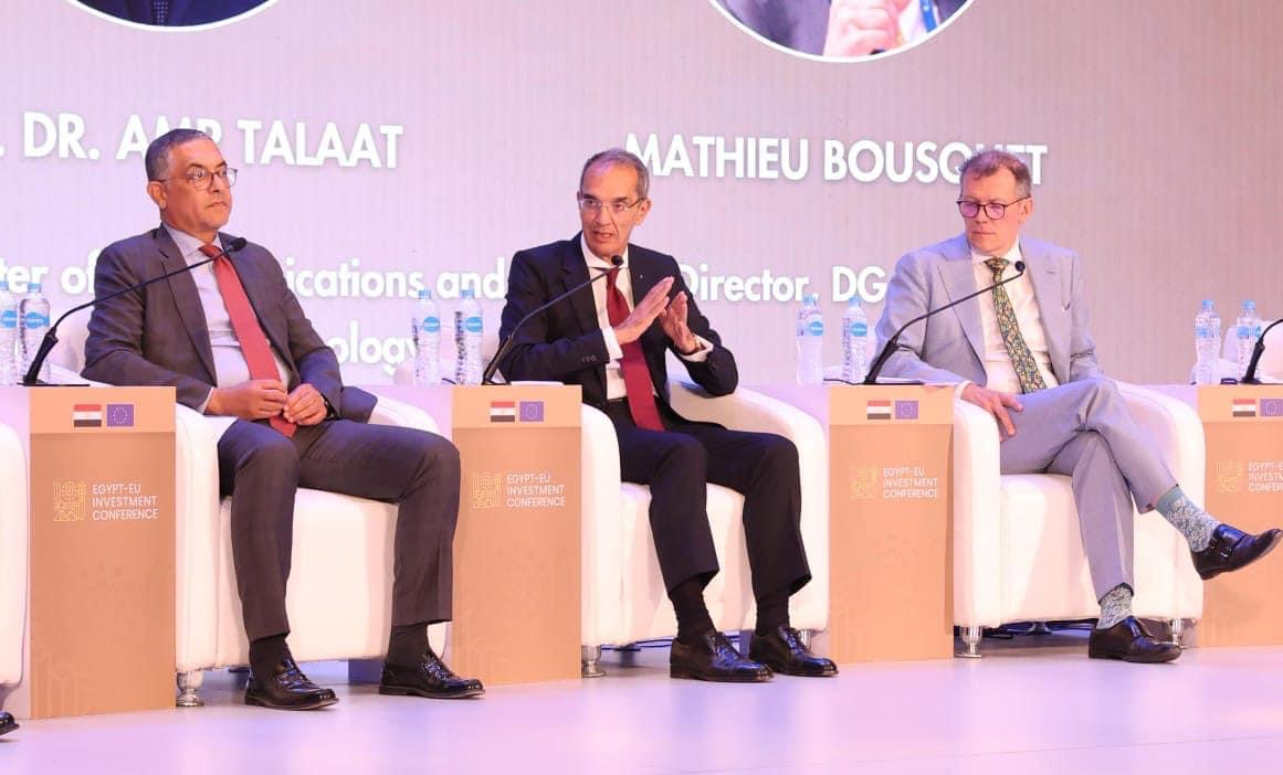 وزير الاتصالات: 400 شركة عالمية تقدم خدمات التعهيد من مصر إلى مختلف دول العالم