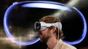 أبل تعلن موعد الإطلاق العالمي لنظارتها للواقع الافتراضي Apple Vision Pro