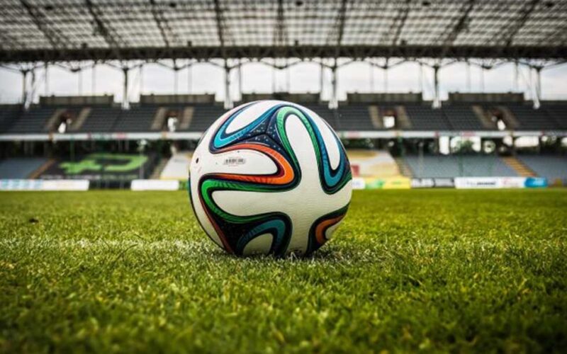 مواعيد مباريات اليوم الأحد والقنوات الناقلة