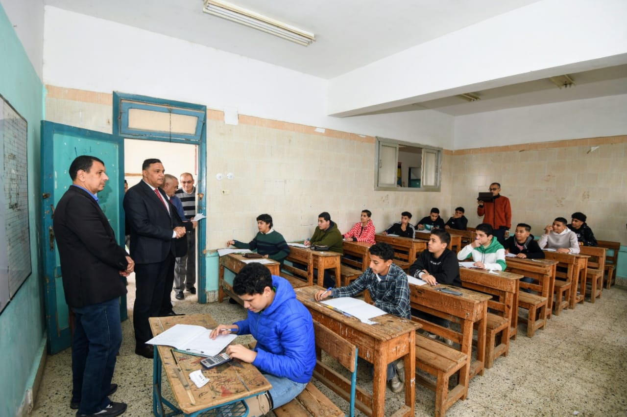 محافظ الدقهلية يتفقد سير امتحانات الثانوية العامة 2024 ويؤكد دعم الرئيس السيسي للتعليم