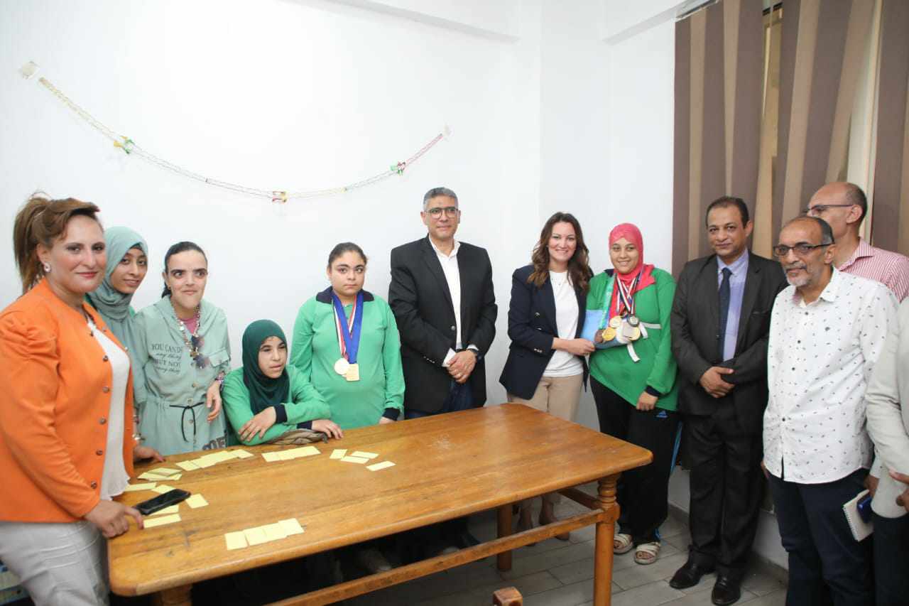 محافظ الجيزة يزور مقر مؤسسة معانا لإنقاذ انسان ببولاق الدكرور